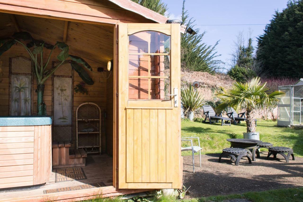 Villa Ralph'S Barn Newport  Esterno foto